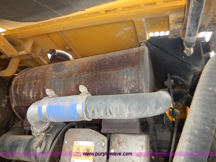 image for item J6397 2004 Komatsu WA250-5L wheel loader