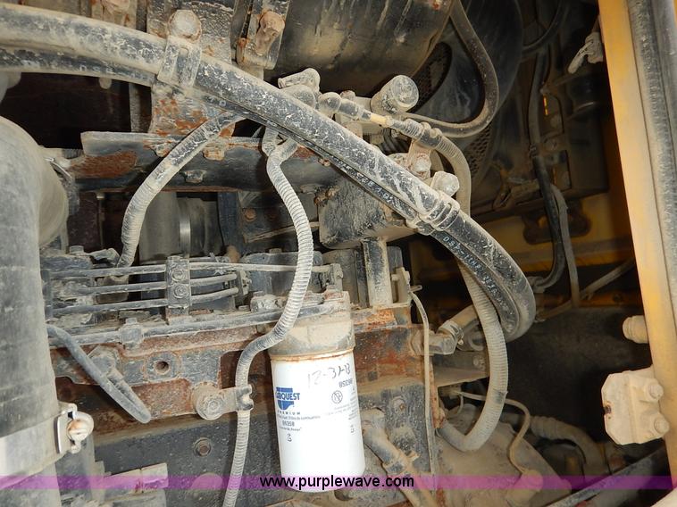 image for item J6397 2004 Komatsu WA250-5L wheel loader