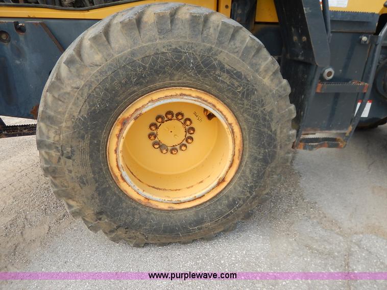 image for item J6397 2004 Komatsu WA250-5L wheel loader