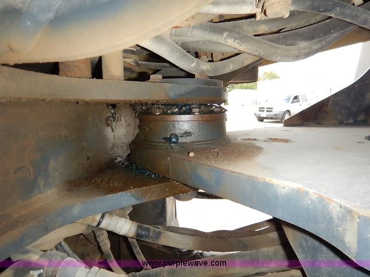 image for item J6397 2004 Komatsu WA250-5L wheel loader