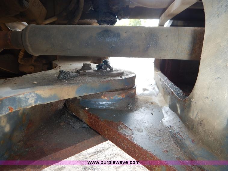 image for item J6397 2004 Komatsu WA250-5L wheel loader