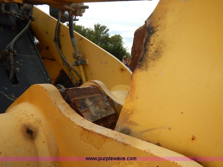 image for item J6397 2004 Komatsu WA250-5L wheel loader