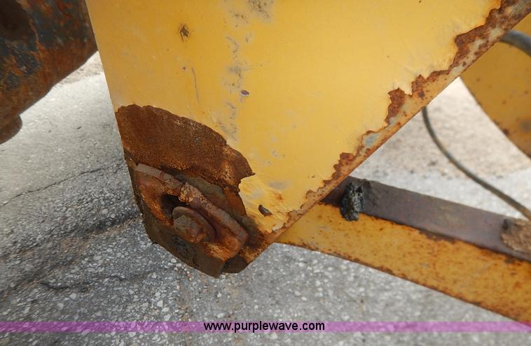 image for item J6397 2004 Komatsu WA250-5L wheel loader