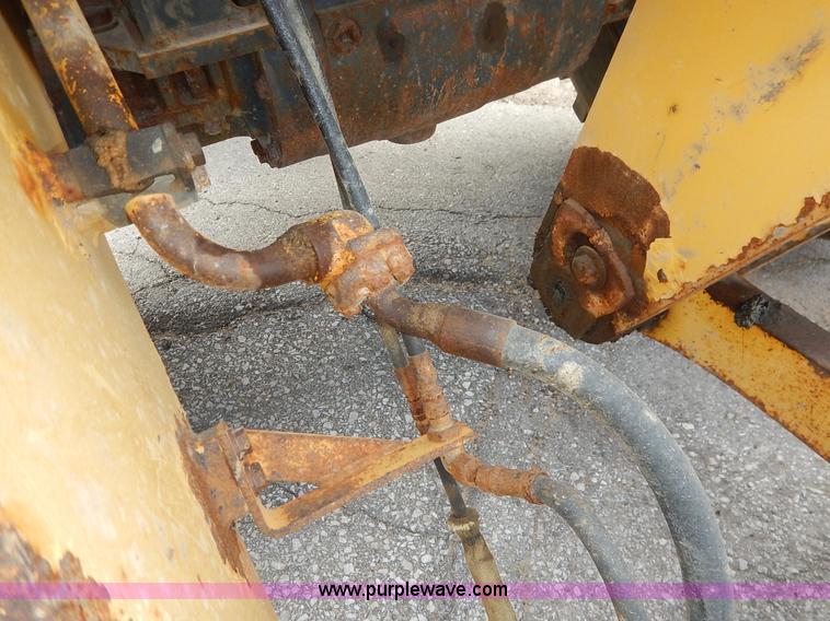 image for item J6397 2004 Komatsu WA250-5L wheel loader