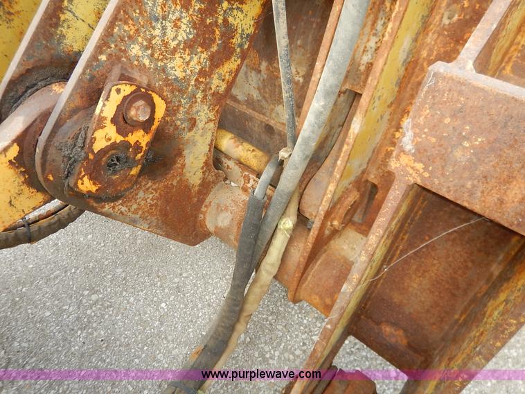 image for item J6397 2004 Komatsu WA250-5L wheel loader