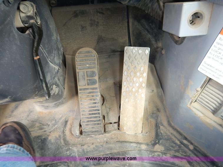 image for item J6397 2004 Komatsu WA250-5L wheel loader