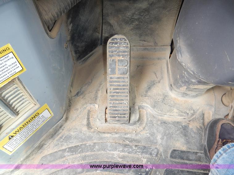 image for item J6397 2004 Komatsu WA250-5L wheel loader