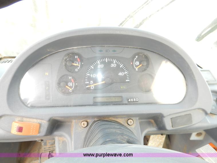 image for item J6397 2004 Komatsu WA250-5L wheel loader