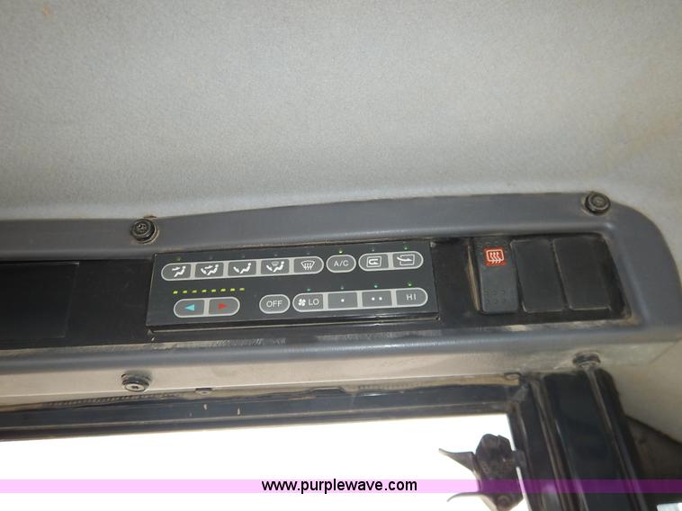 image for item J6397 2004 Komatsu WA250-5L wheel loader