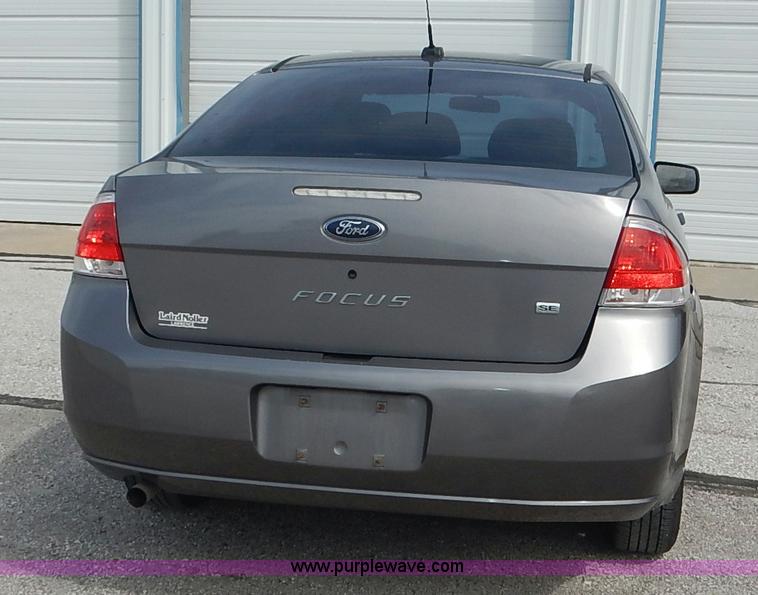image for item J6399 2009 Ford Focus SE