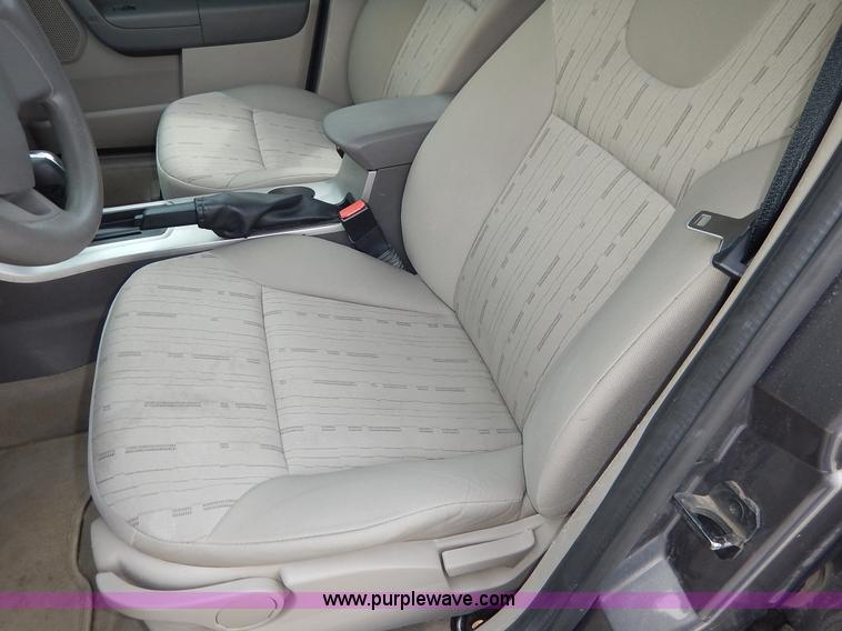 image for item J6399 2009 Ford Focus SE