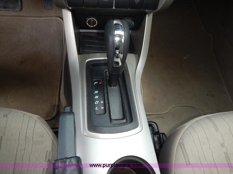 image for item J6399 2009 Ford Focus SE