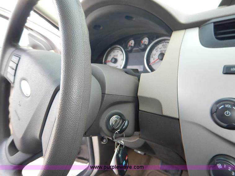 image for item J6399 2009 Ford Focus SE