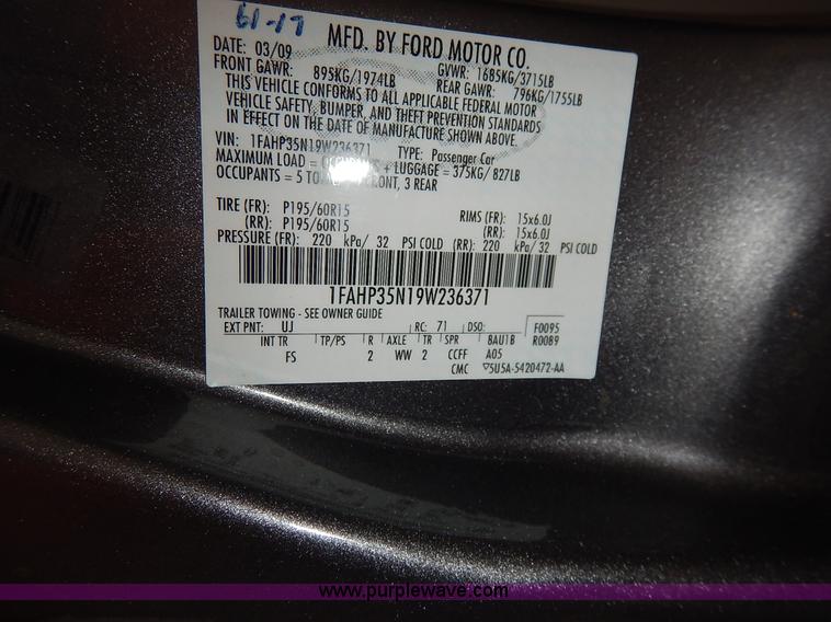 image for item J6399 2009 Ford Focus SE