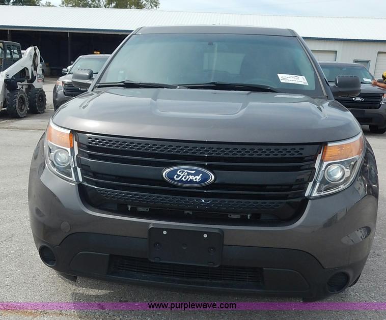 image for item J6401 2013 Ford Explorer Police SUV