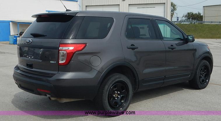 image for item J6401 2013 Ford Explorer Police SUV