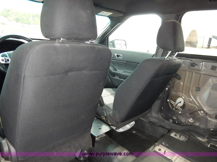 image for item J6401 2013 Ford Explorer Police SUV