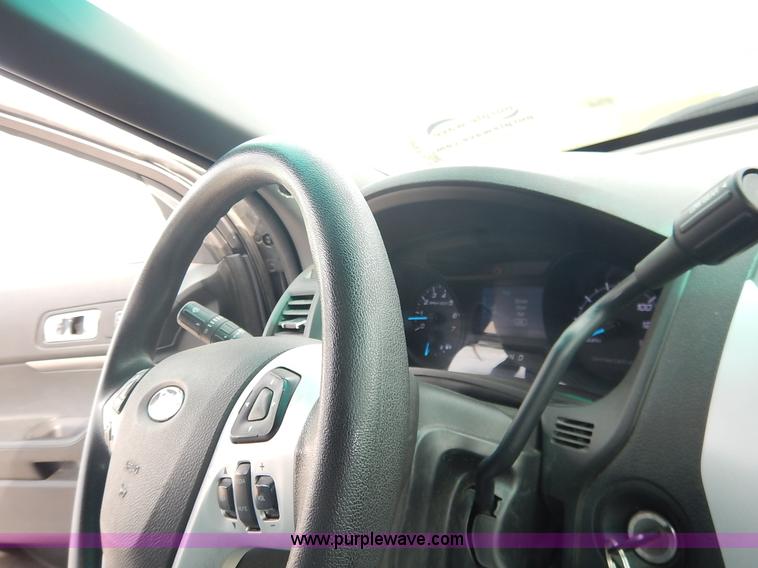 image for item J6401 2013 Ford Explorer Police SUV