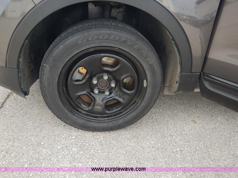 image for item J6401 2013 Ford Explorer Police SUV