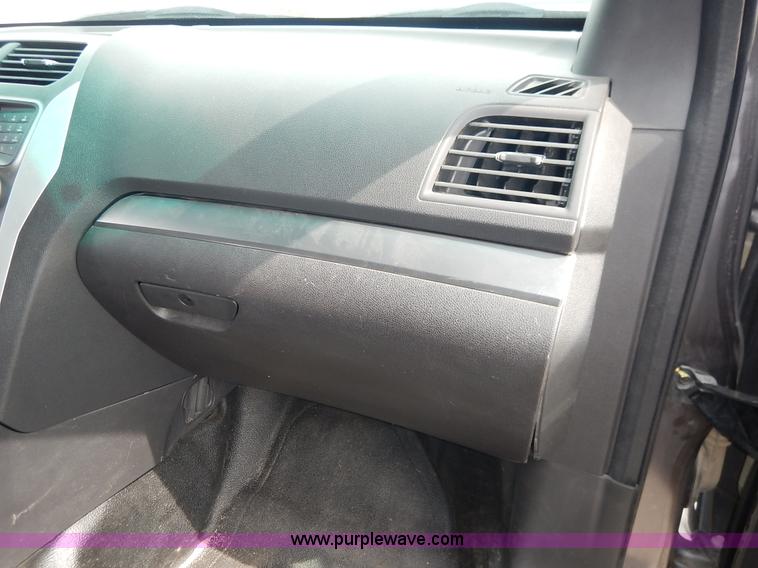 image for item J6401 2013 Ford Explorer Police SUV