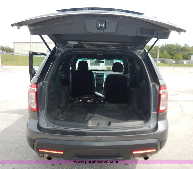 image for item J6401 2013 Ford Explorer Police SUV