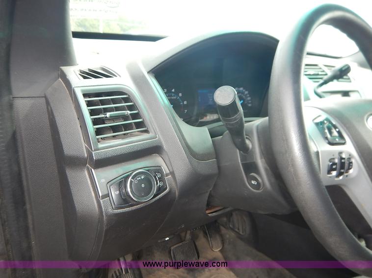 image for item J6403 2013 Ford Explorer Police SUV