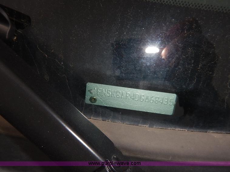 image for item J6403 2013 Ford Explorer Police SUV