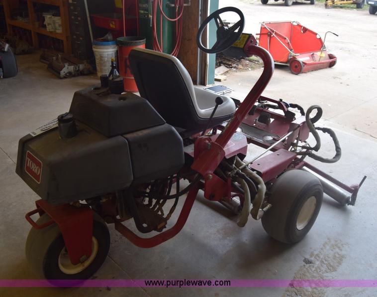 image for item J8038 Toro Greensmaster 3100 Triplex lawn mower
