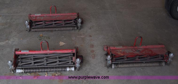 image for item J8038 Toro Greensmaster 3100 Triplex lawn mower