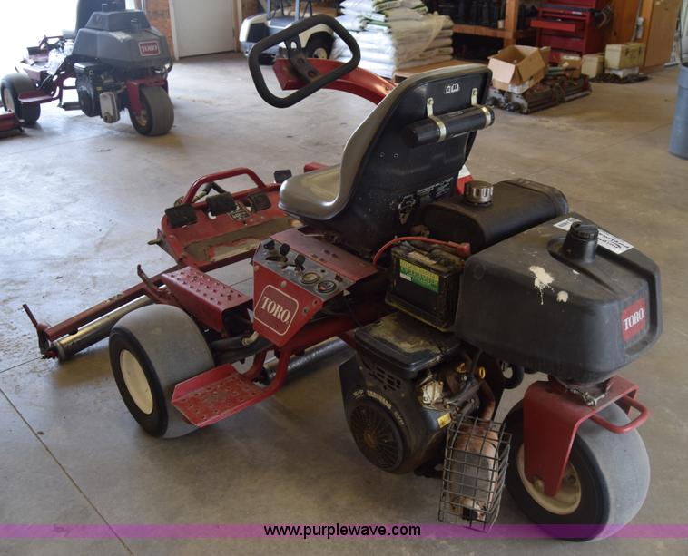 image for item J8039 Toro Greensmaster 3050 Triplex lawn mower