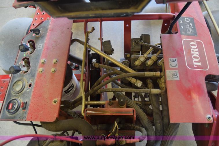 image for item J8039 Toro Greensmaster 3050 Triplex lawn mower