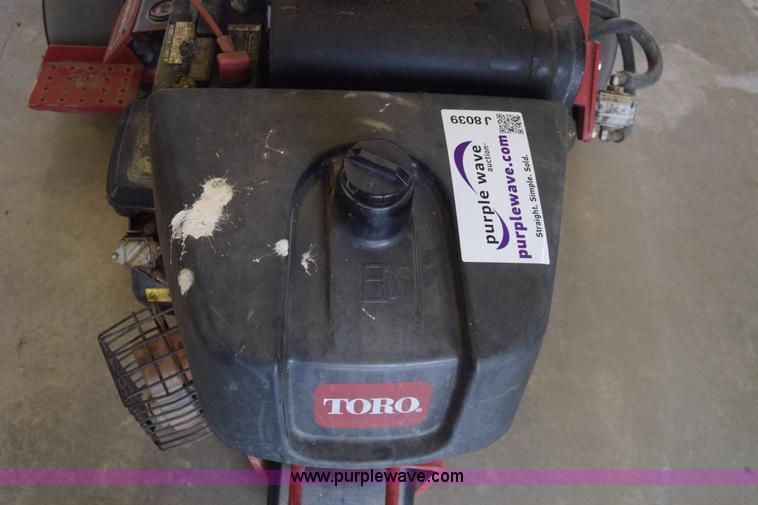 image for item J8039 Toro Greensmaster 3050 Triplex lawn mower