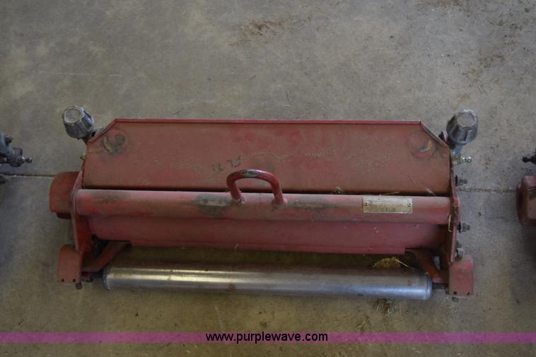 image for item J8039 Toro Greensmaster 3050 Triplex lawn mower