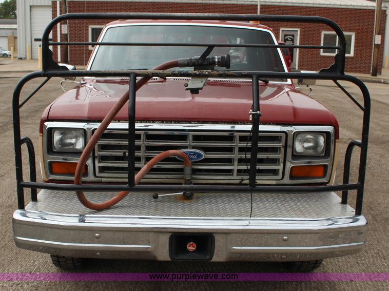 image for item K1194 1986 Ford F250 XLT SuperCab fire truck