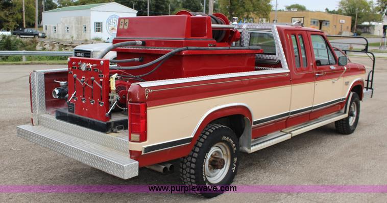 image for item K1194 1986 Ford F250 XLT SuperCab fire truck