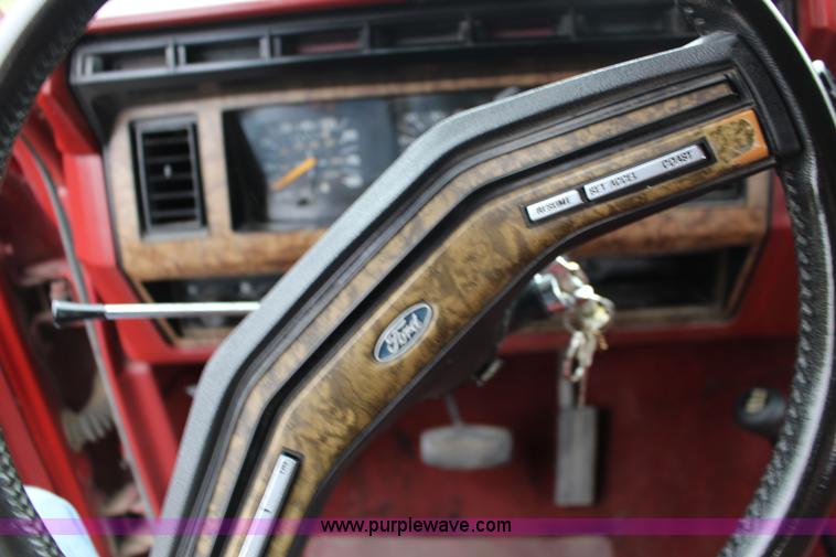 image for item K1194 1986 Ford F250 XLT SuperCab fire truck