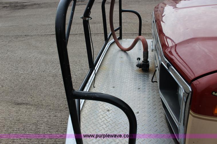 image for item K1194 1986 Ford F250 XLT SuperCab fire truck