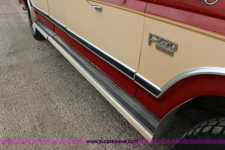 image for item K1194 1986 Ford F250 XLT SuperCab fire truck