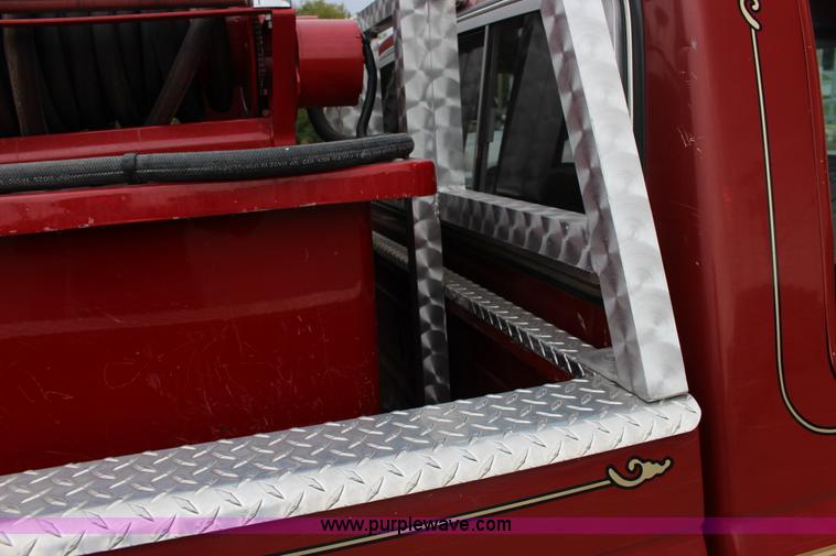 image for item K1194 1986 Ford F250 XLT SuperCab fire truck