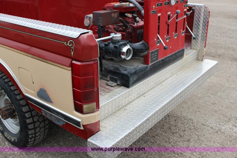 image for item K1194 1986 Ford F250 XLT SuperCab fire truck