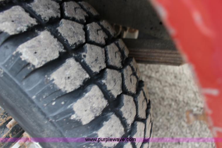 image for item K1194 1986 Ford F250 XLT SuperCab fire truck