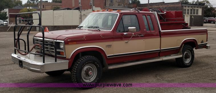 image for item K1194 1986 Ford F250 XLT SuperCab fire truck