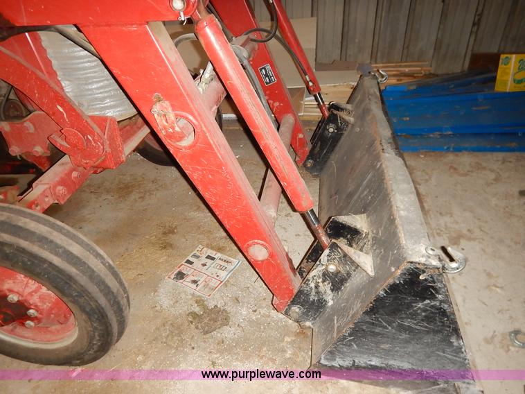 image for item K1684 Massey-Ferguson 65 tractor