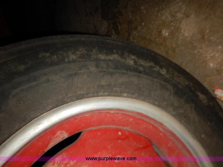 image for item K1684 Massey-Ferguson 65 tractor