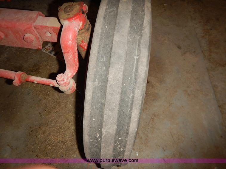 image for item K1684 Massey-Ferguson 65 tractor