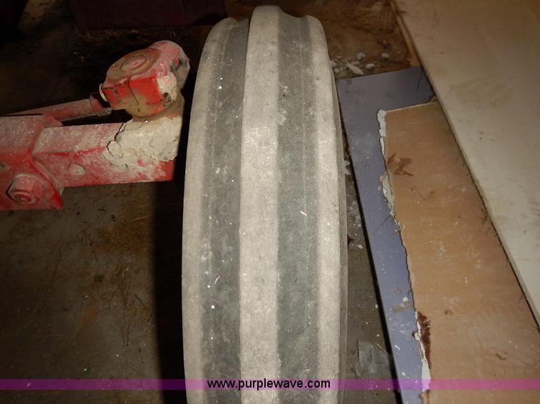 image for item K1684 Massey-Ferguson 65 tractor