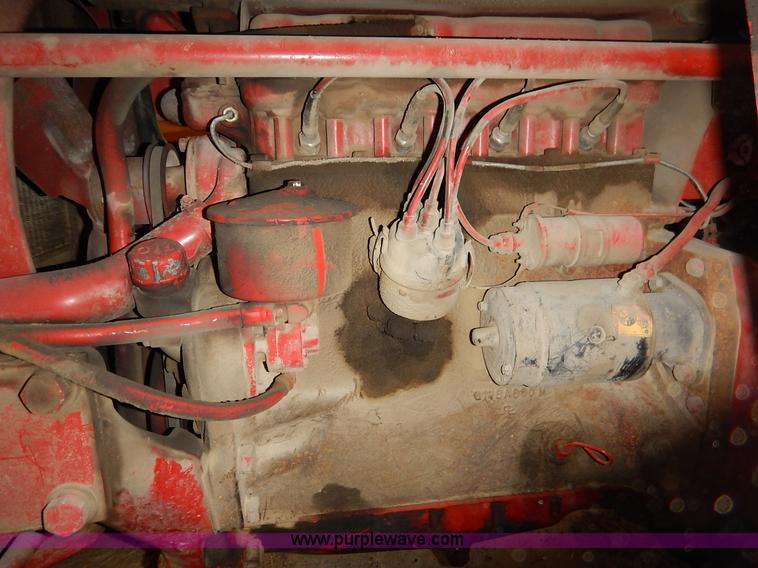 image for item K1684 Massey-Ferguson 65 tractor