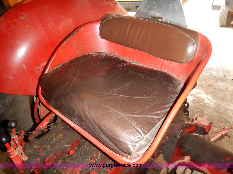 image for item K1684 Massey-Ferguson 65 tractor