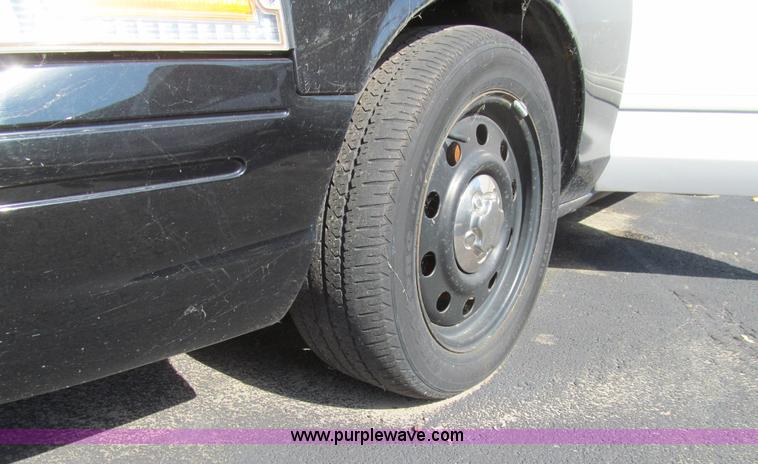 image for item K6372 2009 Ford Crown Victoria Police Interceptor