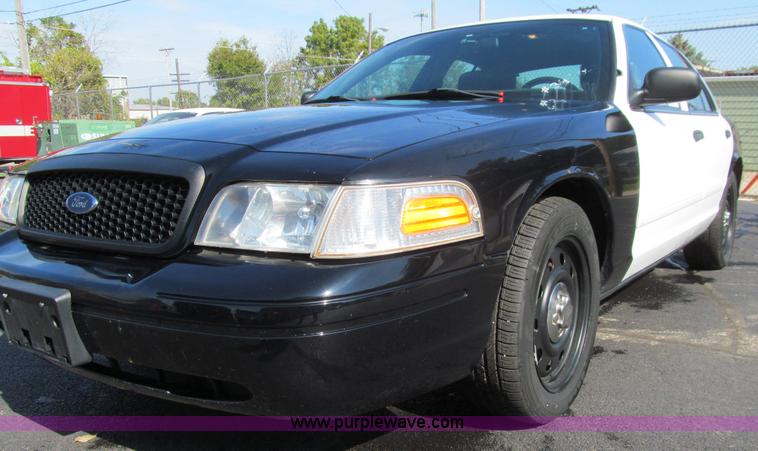 image for item K6373 2009 Ford Crown Victoria Police Interceptor